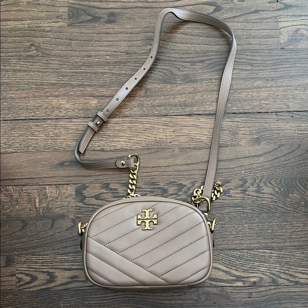 Tory Burch Kira Chevron Quilted Crossbody Bag in Taupe